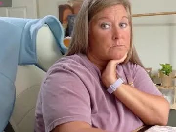 Freechat curiouscouple3143 on Chaturbate