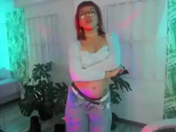 cute_hollywood — GOAL: Body Tour with mirror [21 tokens remaining] Look good ... this whole body is yours if you know how to please me  #lesbian #new #skinny #spanking #fingerpussy