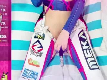 daddyslittlegirl01 — Tip 155 tokens for random time and tease me good!  tip 1000 tkns single tip for squirt show #young #asian #fuckmachine #latina #squirt