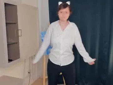 danillebraddock — Hello! My name is Dani ;P - Goal big heart for u <3 #new #shy #natural #cute #teen [17 tokens remaining]