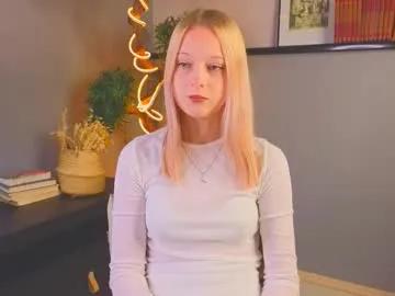 darceyheyd — GOAL: take off my top [92 tokens remaining] Welcome to my room! #new #shy #skinny #blonde #18