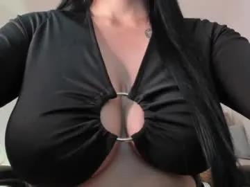 darling_spoiled — GOAL: OIL MY BOOBS [67 tokens remaining] Tricks, treats... or both at once?  #bigboobs #latina #squirt #bigass #milk