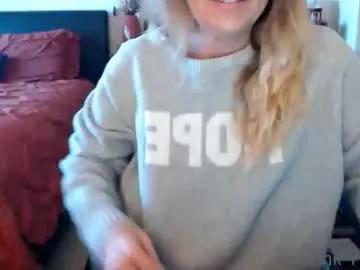 darlingd77 — Darlingd77's room #milf #natural #mature #feet #privatesopen