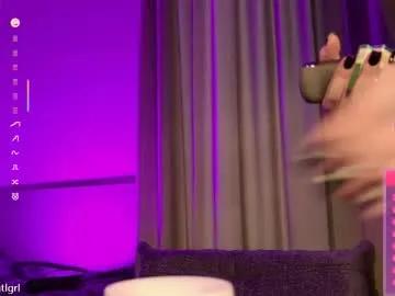 Freechat dgtlgrl on Chaturbate