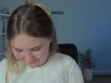 dina_bloom — GOAL: applause chest [157 tokens remaining] Welcome to my room! #18 #nonude  #c2c  #young #hairy