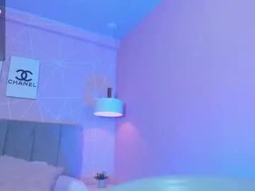 dolly_zoe on Chaturbate