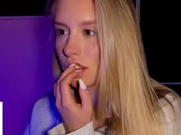 Freechat elysia_xo on Chaturbate