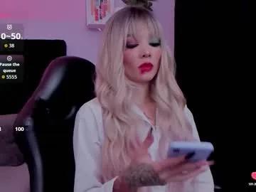 emmabridgerton on Chaturbate 