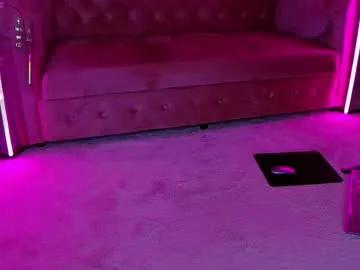 evanew_ — I'm your fantasy in lace --- gentle, tempting, and just a little dangerous.  - Multi Goal: CUMSHOW [555tk each Goal] #bigass #squirt #heels #lovense #smoke