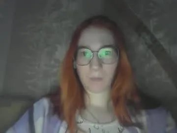 Freechat eveliina_shy on Chaturbate