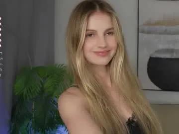 fluffy_angel on Chaturbate