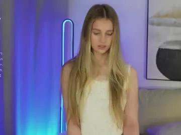 fluffy_angel on Chaturbate