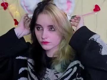 gemmafulwood — GOAL: Bite lips [22 tokens remaining] HELLO! I hope you like me !! COME TO ME!! #goth #18 #bigass #cosplay #lovense