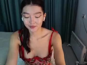 Freechat hey_herbal on Chaturbate