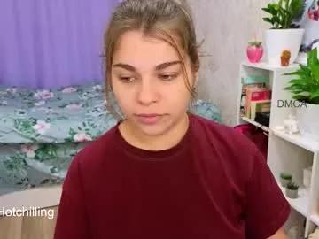 Freechat hot_chill__ on Chaturbate