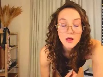 Freechat hotlaracroft on Chaturbate