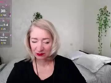 Freechat hunters_woman on Chaturbate