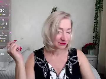 Freechat hunters_woman on Chaturbate