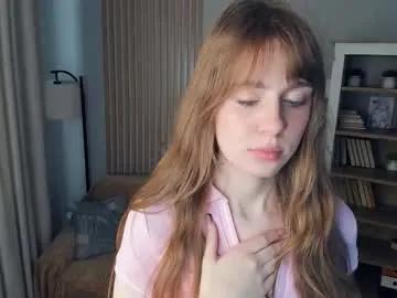 Freechat icyhoneybite on Chaturbate