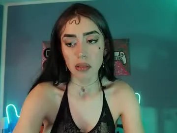 Freechat julieta_de_los_angeles on Chaturbate