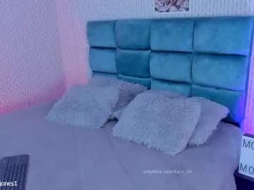 Away karoline_jones_ on Chaturbate