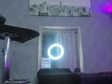 Freechat kitty_wichis on Chaturbate