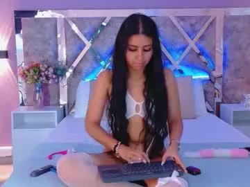 Freechat larabrook on Chaturbate