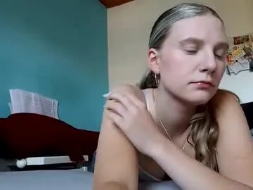 Freechat lia06_ on Chaturbate