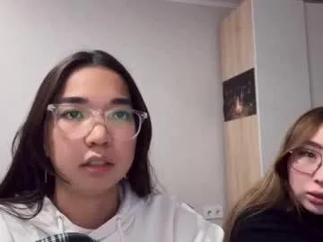 Chaturbate liaisonx_rosa is Private liaisonx_rosa — TWOgether #shy #cute #asian #nonude #duo