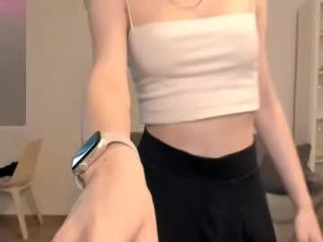 Freechat lillllos on Chaturbate