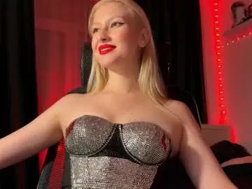 lora_hellyeah on Chaturbate