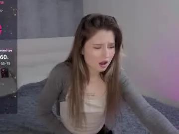 lua__19 —  Blow me kisses & flash boobs [73 tokens remaining] #new #young #lovense #bigass #feet