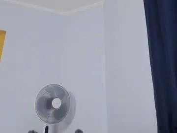 magic_couple13 — Goal - Squeeze breasts close to the camera  75 111 222 301 666 701 #domi #smalltits #young #braces #new [409 tokens left]