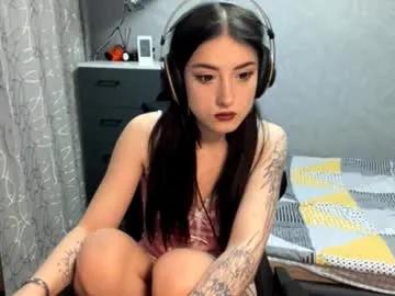 Freechat meowluly on Chaturbate