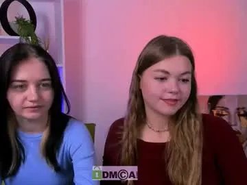 Freechat miki_ti on Chaturbate