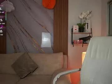 Freechat milacrave on Chaturbate