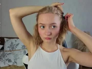 Freechat minnietammy on Chaturbate