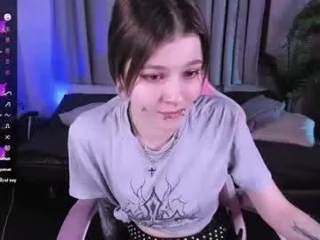 Freechat miravelle on Chaturbate
