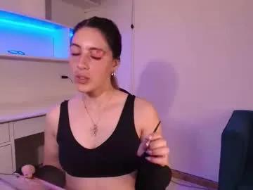 Freechat moon_winy on Chaturbate