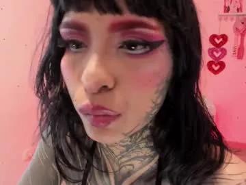 Freechat nicki_1 on Chaturbate