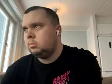 Freechat nikofromforest on Chaturbate