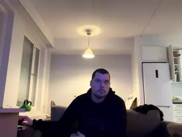 Freechat nikofromforest on Chaturbate