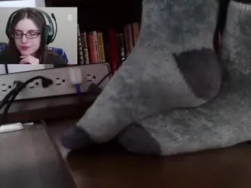 nyctophilic — Earn my attention [IGNORING STREAM until goal is completed] [9562 tokens left] #findom #feet #fetish #socks #voyeur