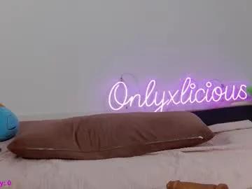 Freechat onlyxlicious_cb on Chaturbate