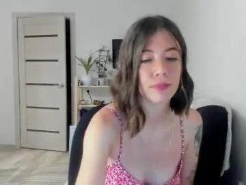 Freechat oops_britney on Chaturbate
