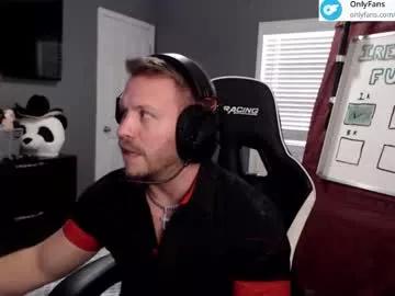 Freechat player2pawns on Chaturbate