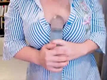 Freechat rainbowladyy on Chaturbate