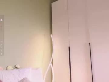 Freechat rinassecret on Chaturbate