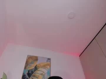 Freechat sarawinstone_ on Chaturbate