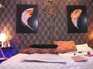 Freechat sharomross on Chaturbate